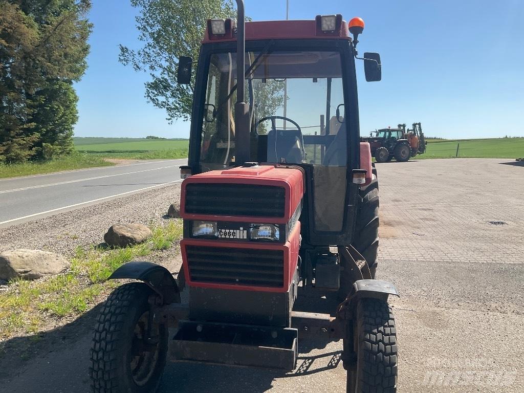 Case IH 685 XL Traktorji