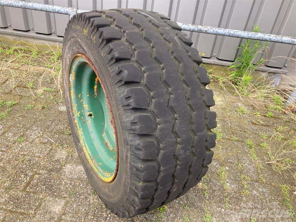 Barum 13.0/65-18 Gume, kolesa in platišča
