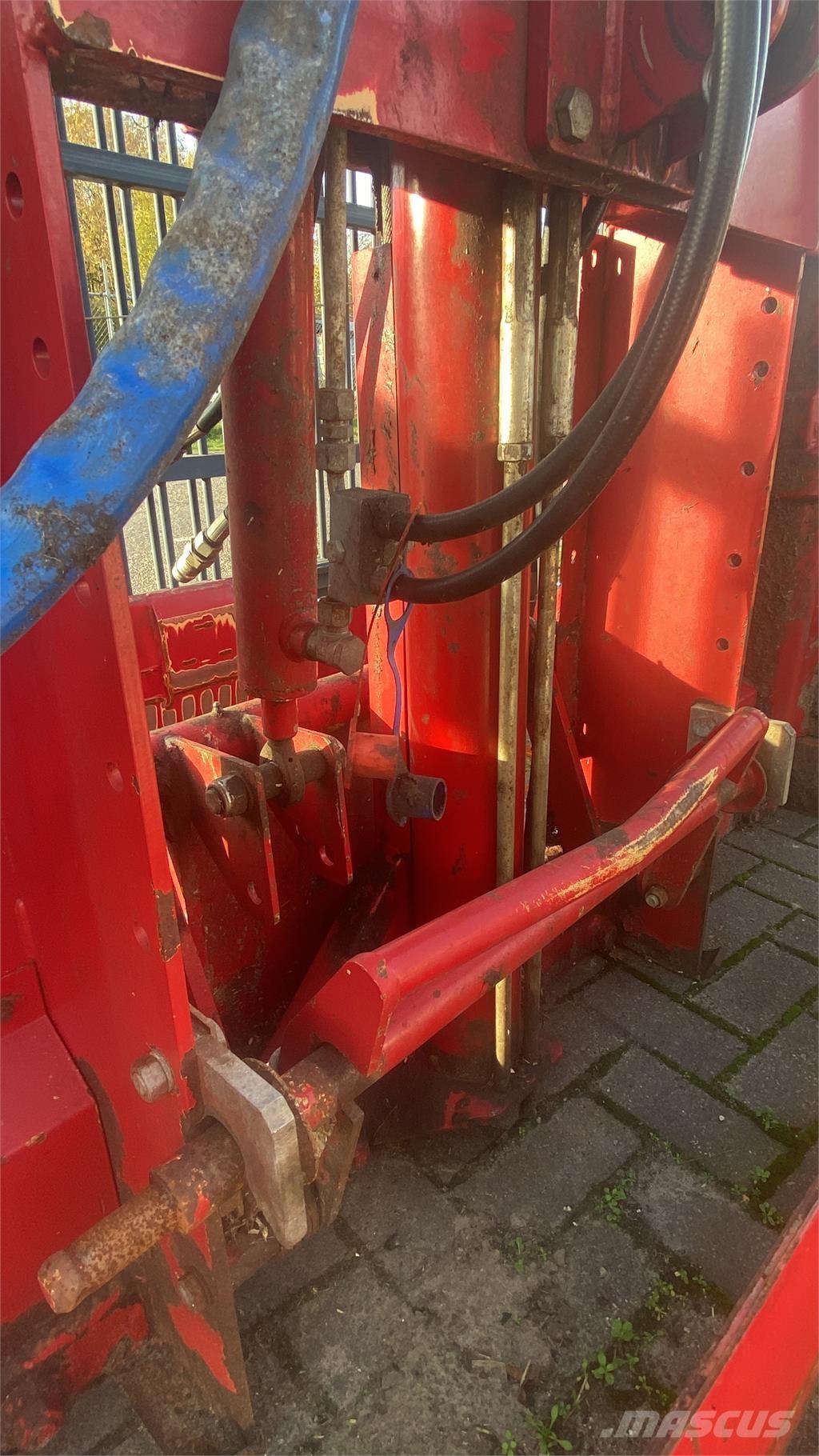 BvL megastar 195 Ostali stroji in oprema za živino