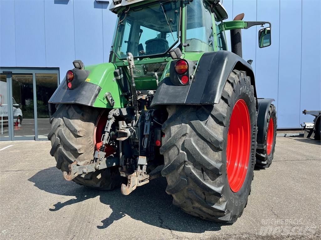 Fendt 718 COM3 Traktorji