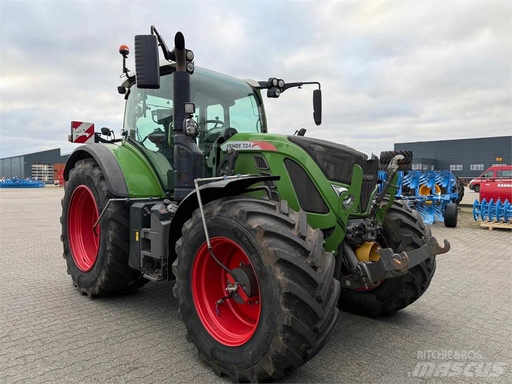 Fendt 724 S4 Traktorji
