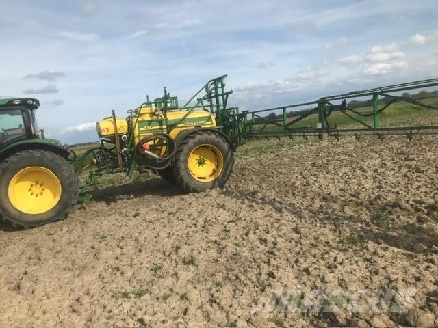 John Deere 624 Samohodne škropilnice