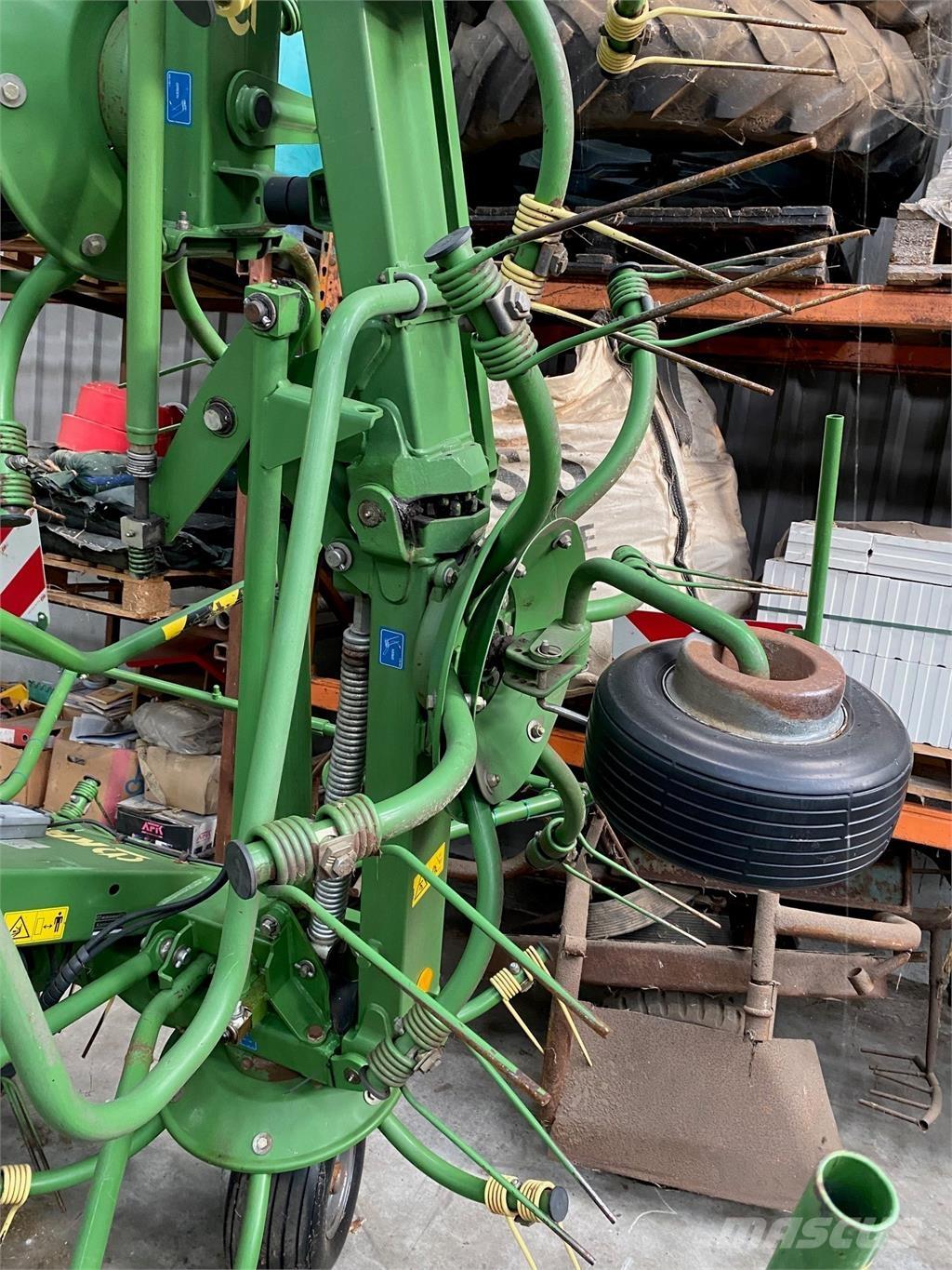 Krone KW 8.82 Obračalniki in zgrabljalniki