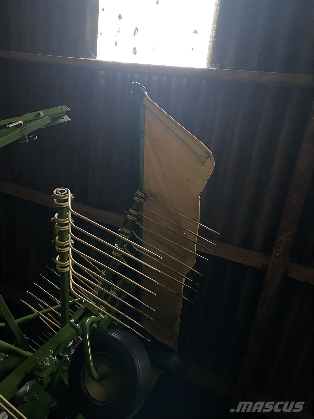 Krone Swadro 807 Obračalniki in zgrabljalniki