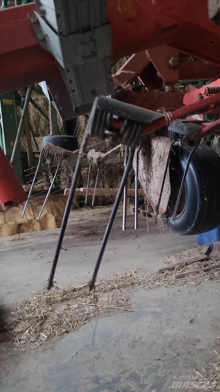 Kuhn GF 13002 Obračalniki in zgrabljalniki