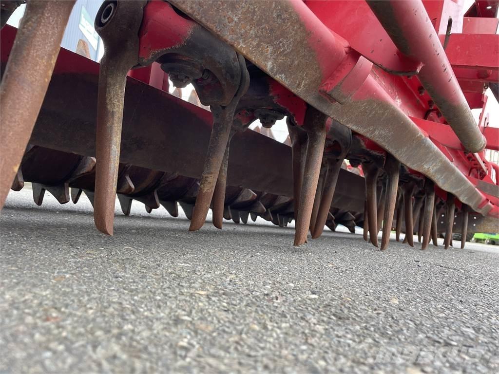 Lely 300-35 Rotacijske brane in multikultivatorji