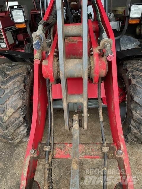 Weidemann 4080 LP Čelni nakladalci in kopači
