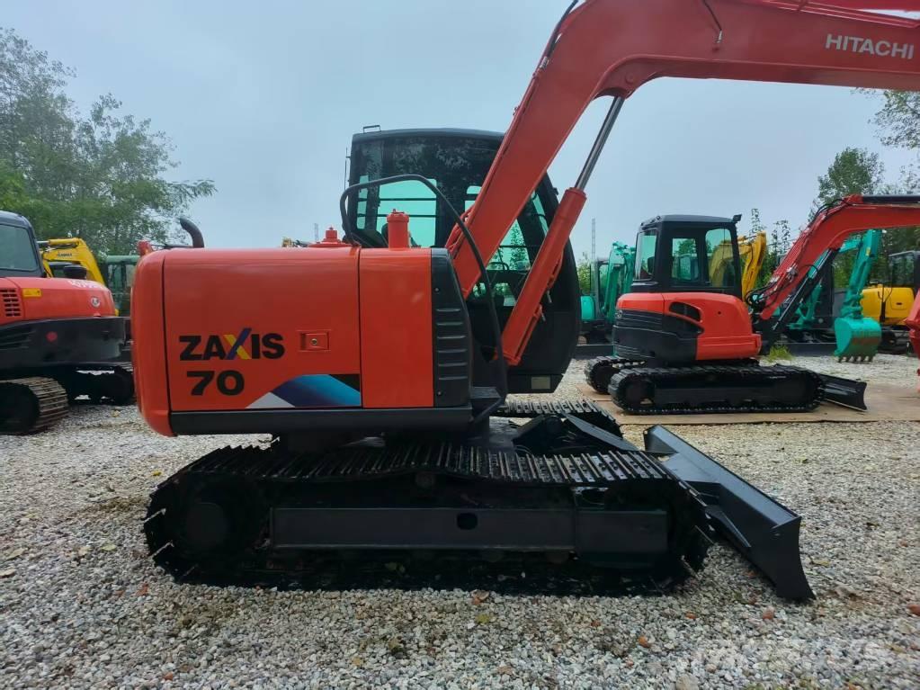 Hitachi ZX 70 Mini bagri <7t