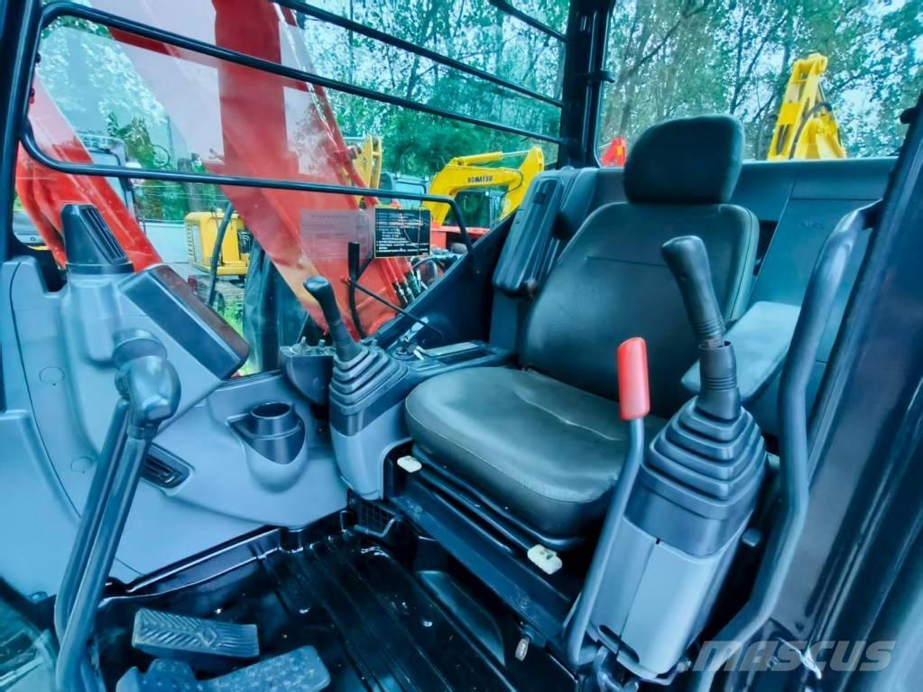 Hitachi ZX 70 Mini bagri <7t