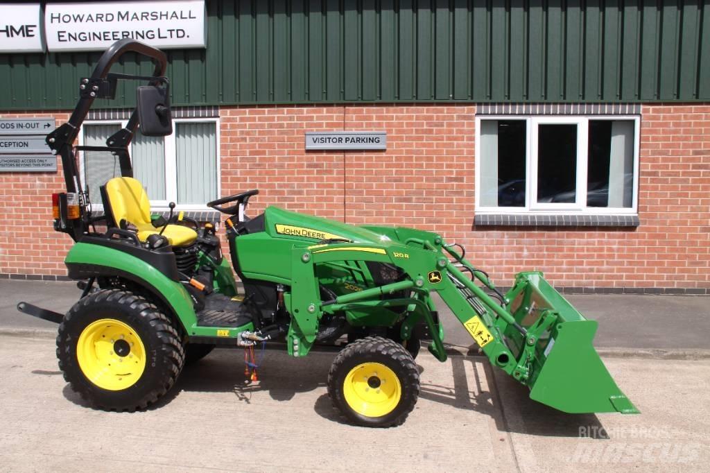 John Deere 2026R Traktorji