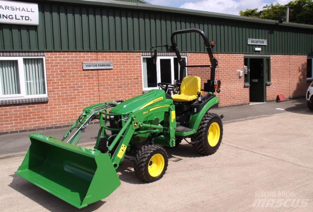 John Deere 2026R Traktorji