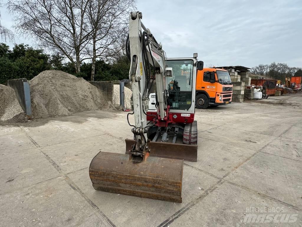Takeuchi TB235 Mini bagri <7t