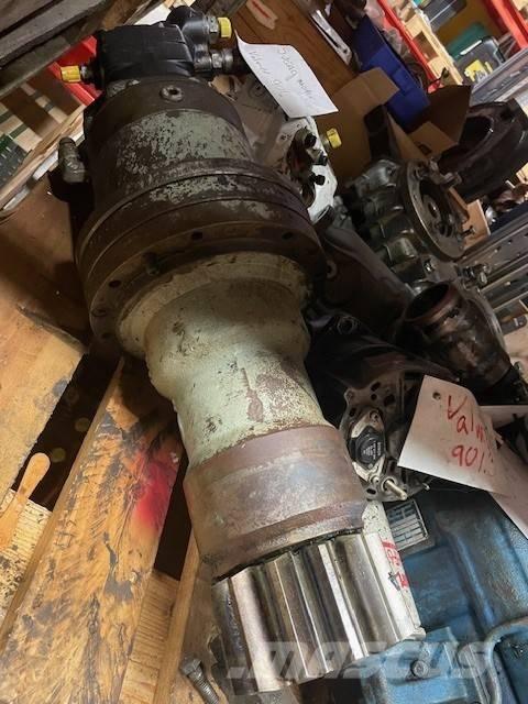 Valmet 901 Motorji