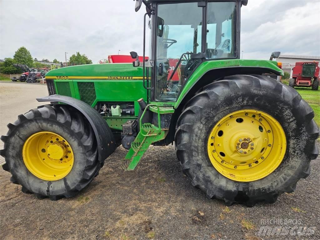 John Deere 7800 Traktorji