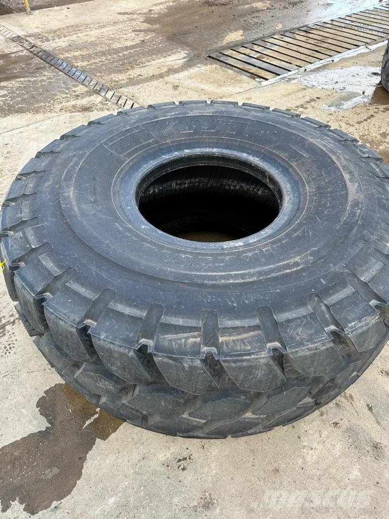 Bridgestone 26.5R25 Gume, kolesa in platišča