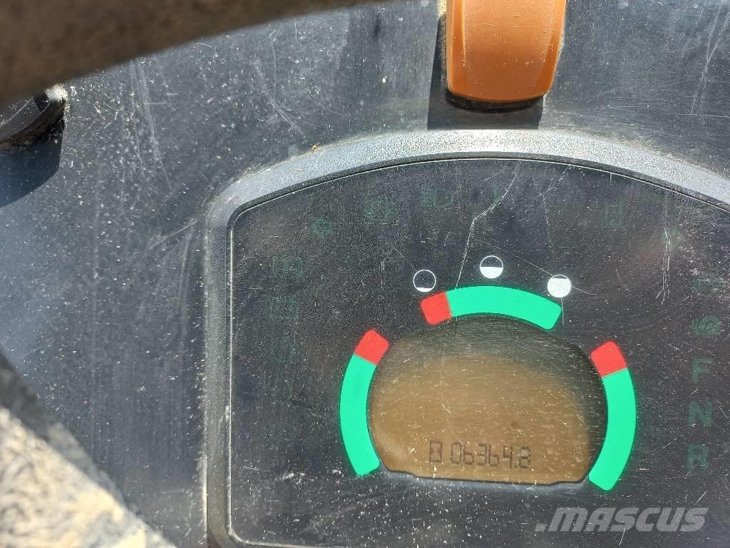 CAT 907 H Kolesni nakladalci