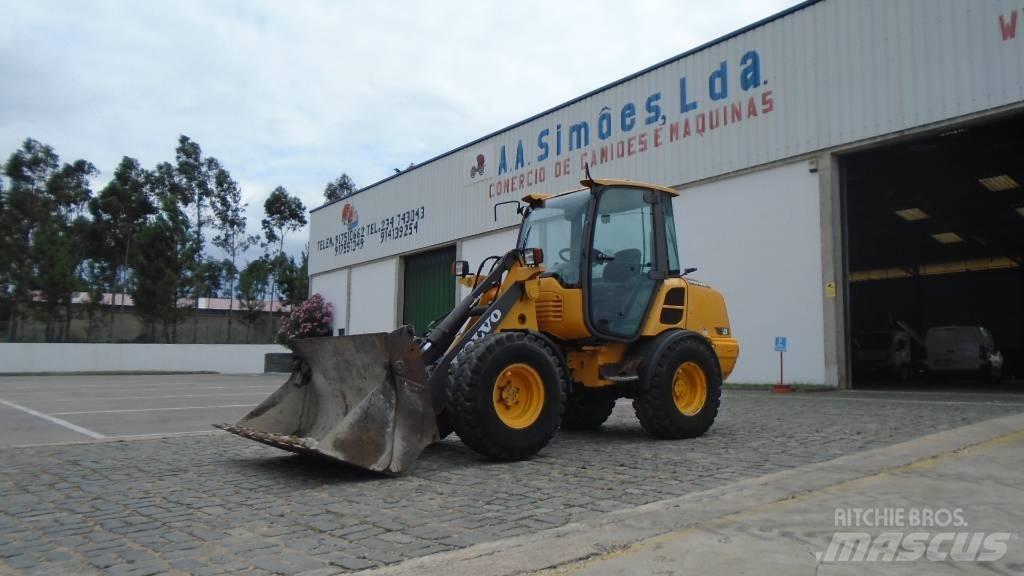 Volvo L 25 F Kolesni nakladalci