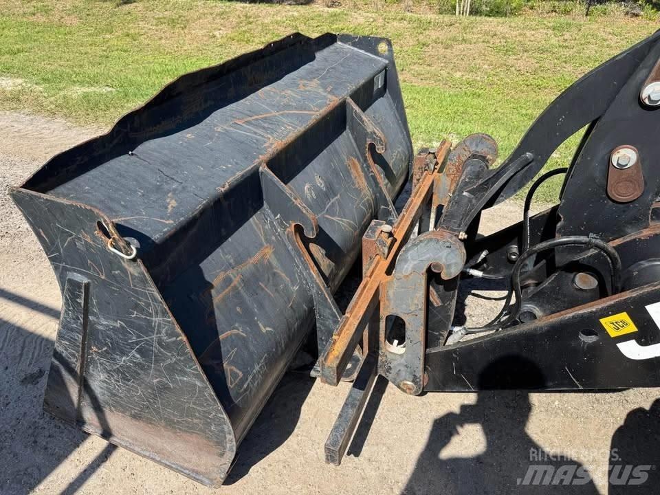 JCB 407 Kolesni nakladalci