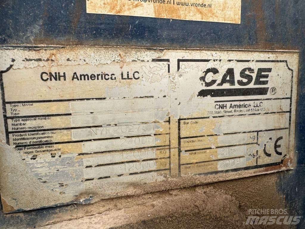 CASE 921E Kolesni nakladalci