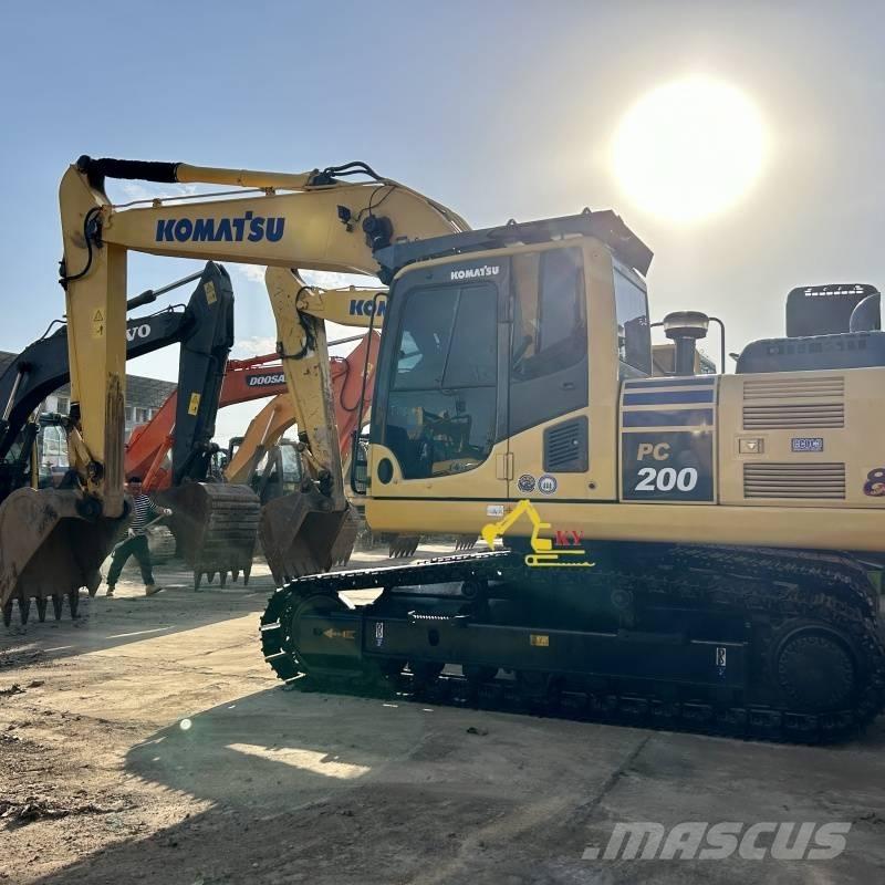 Komatsu PC 200-8 Bagri goseničarji