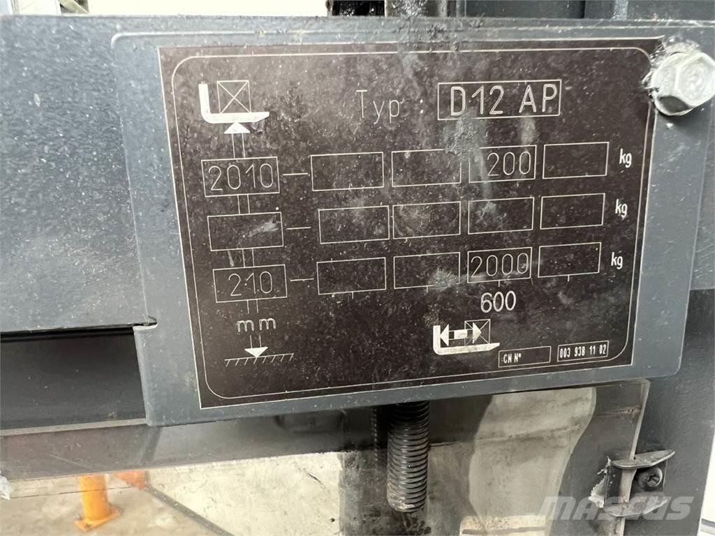 Linde D12 AP Ročni električni viličar