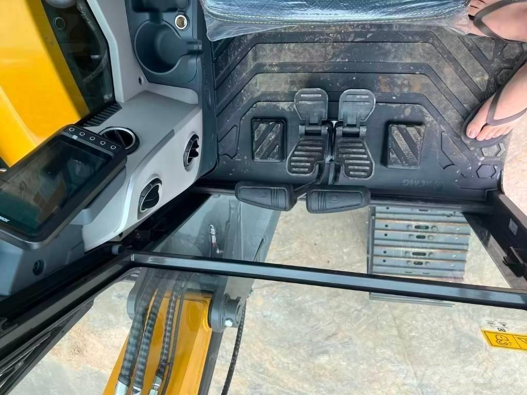 XCMG XE 55 GA Bagri goseničarji