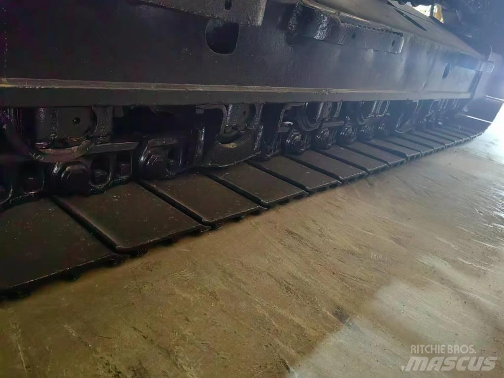 CAT 320 Bagri goseničarji