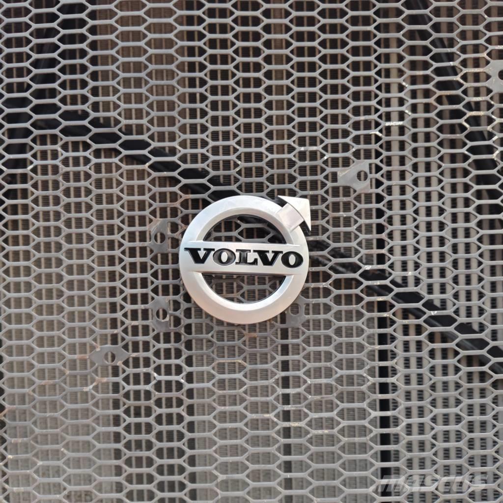 Volvo L 120 E Kolesni nakladalci