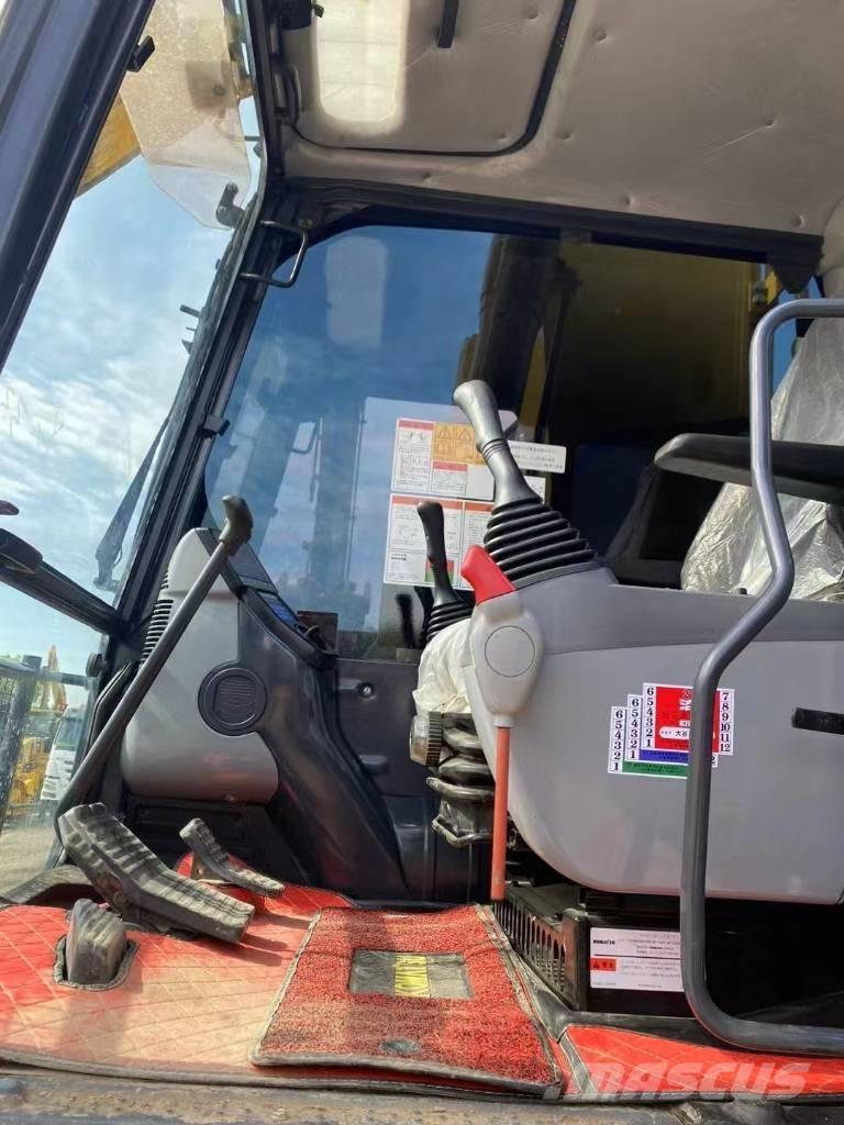 Komatsu 200-8 Bagri goseničarji