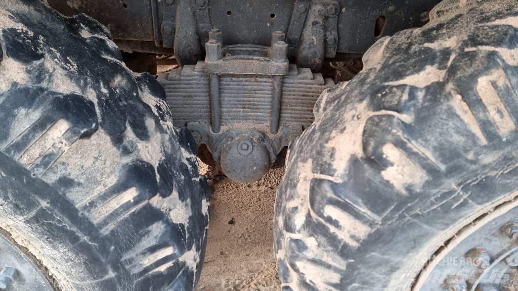 ZIL 157 K 6x6 Tovornjaki zabojniki