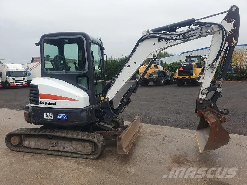 Bobcat E35 - 3500 KG Mini bagri <7t