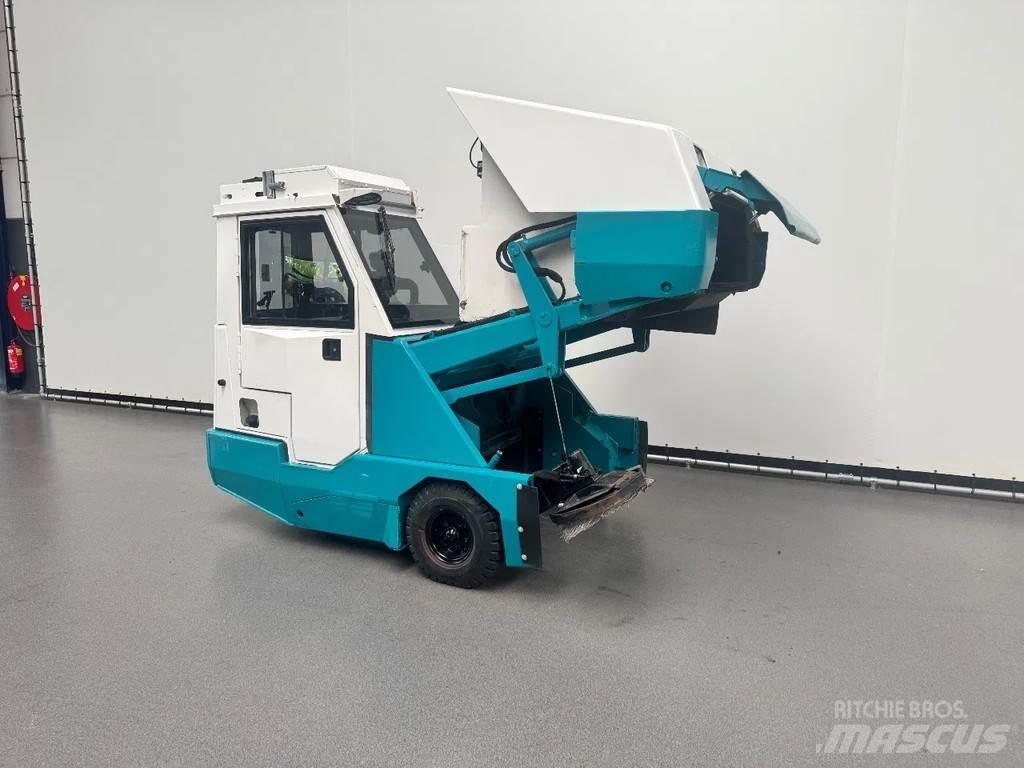 Tennant 800 Cestni pometači
