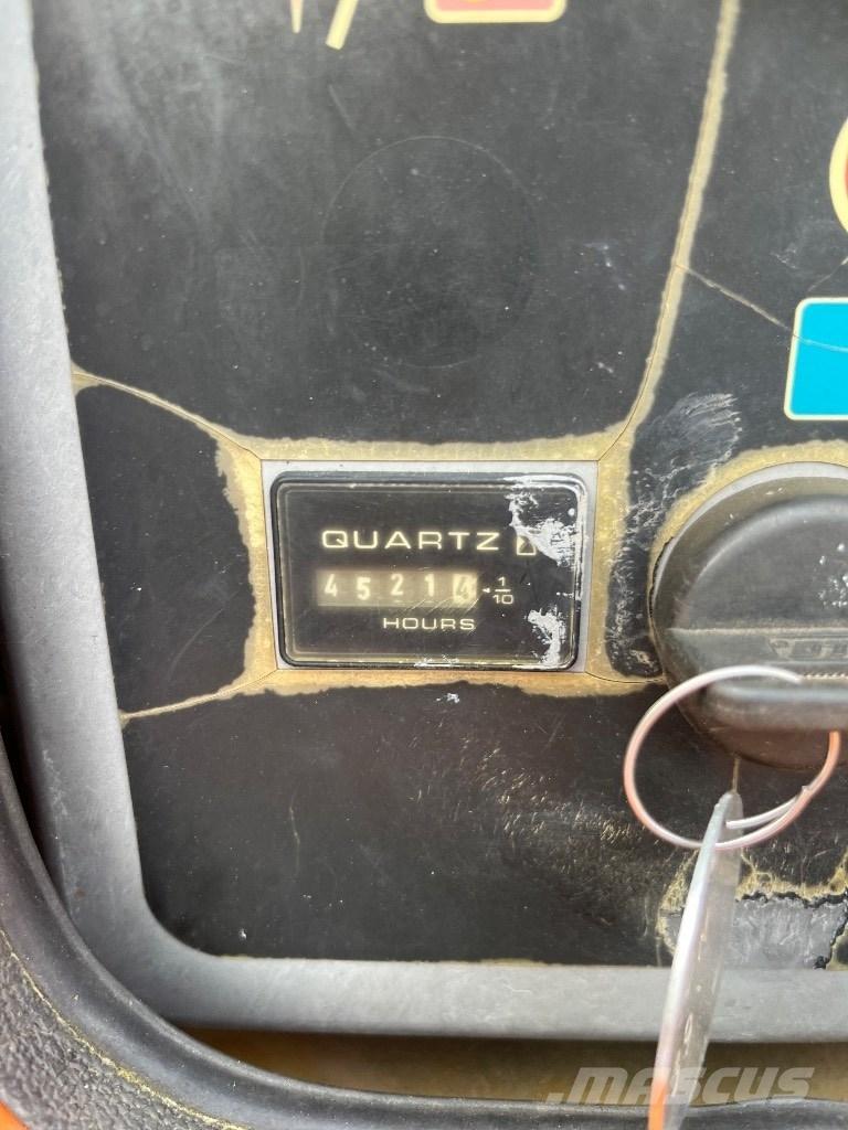 JLG 600 AJ Zglobne dvižne ploščadi