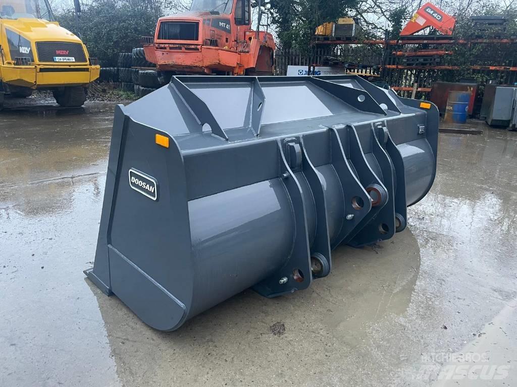 Doosan DL 320-7 Žlice