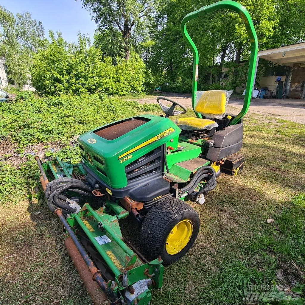 John Deere 2653 B Kosilnice za zunanji prostor