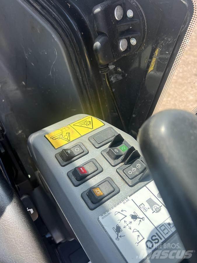 Doosan DX27Z Posebni bagri