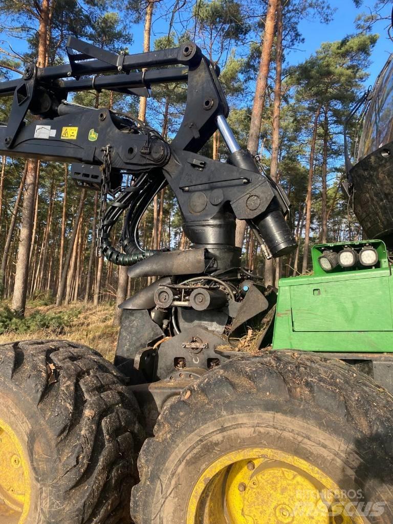 John Deere 1270 G Harvesterji