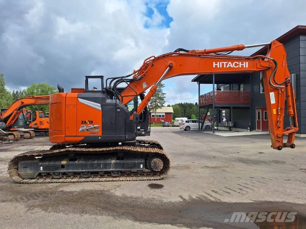 Hitachi ZX225USLC-7 Bagri goseničarji