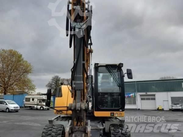 Liebherr A 920 Bagri na kolesih