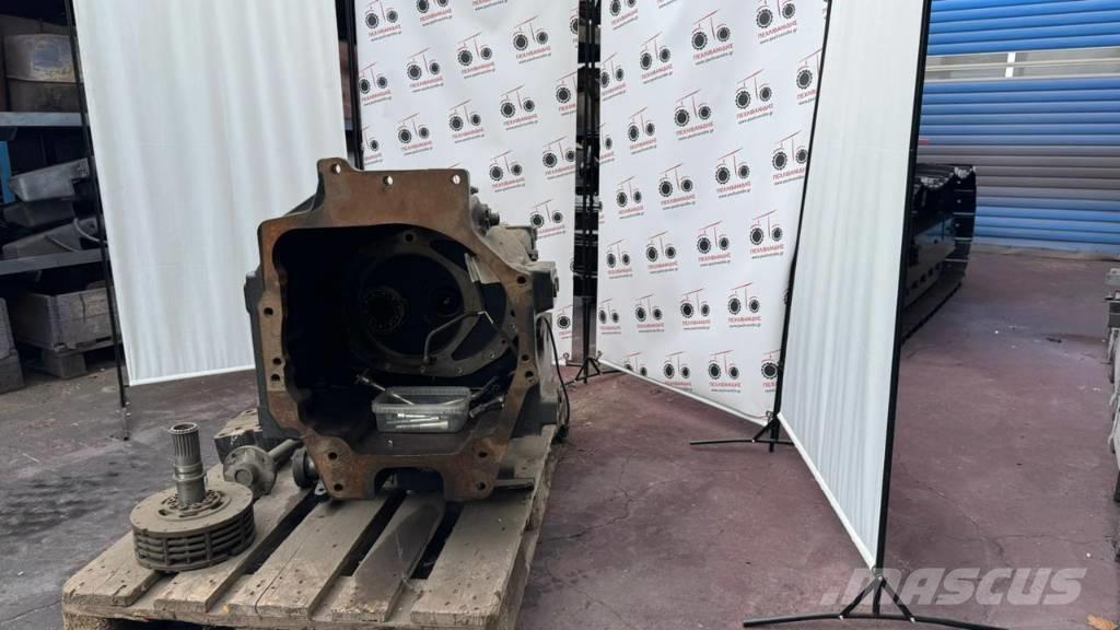 New Holland T 7 Menjalnik