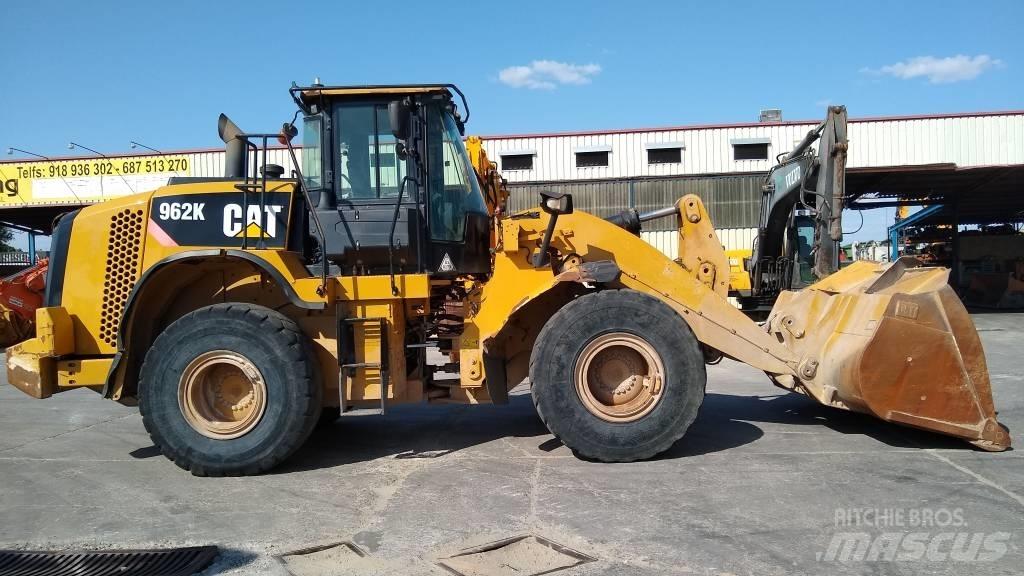 CAT 962K Kolesni nakladalci
