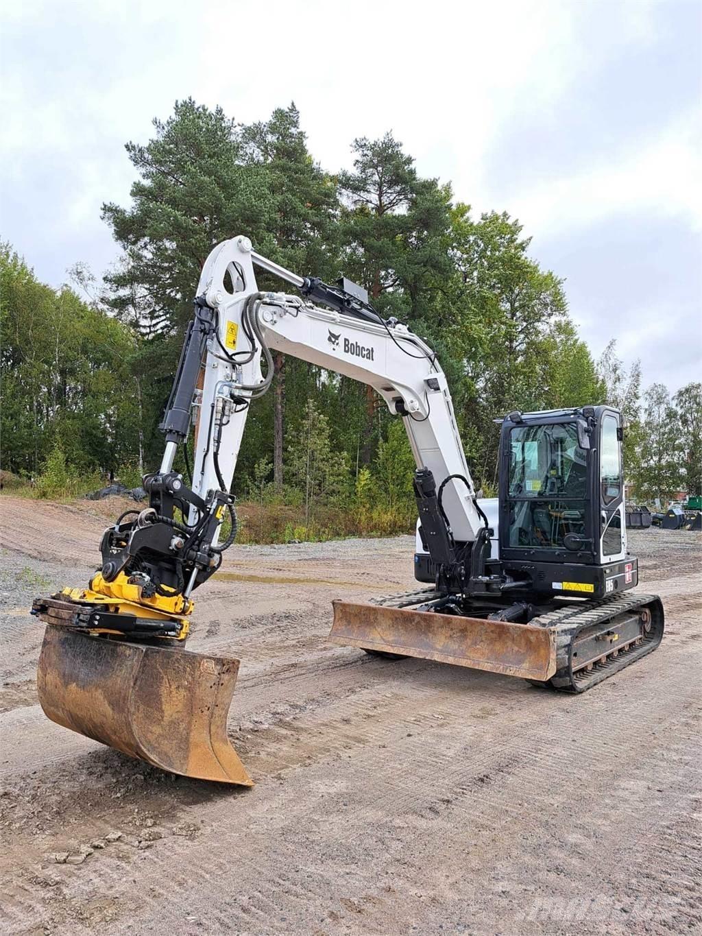Bobcat E85 Mini bagri <7t