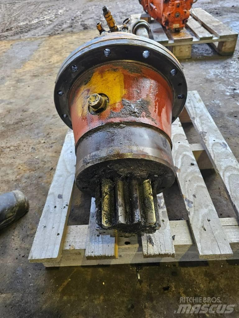Liebherr SAT250 Menjalnik