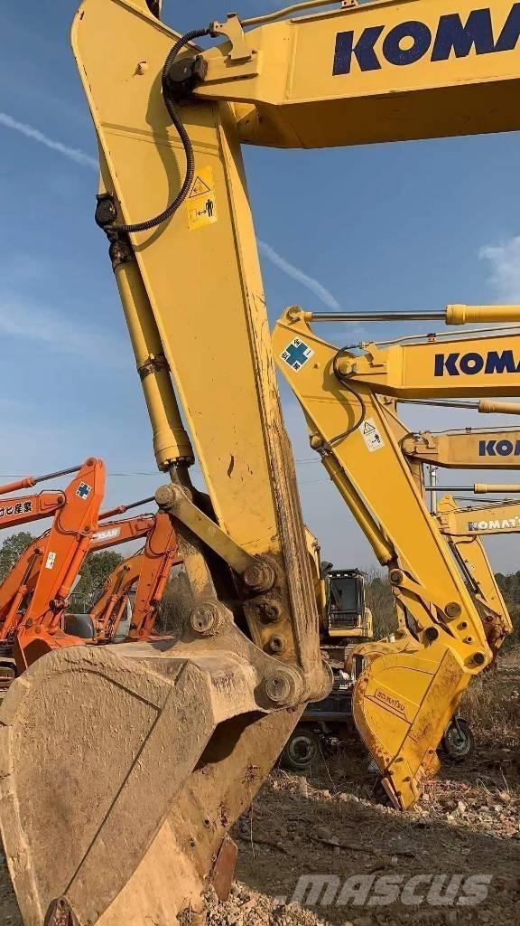 Komatsu PC 220-8 Bagri goseničarji