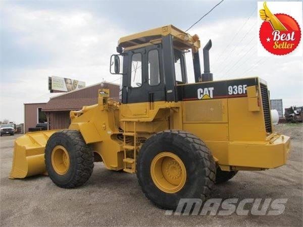 CAT 936 F Kolesni nakladalci