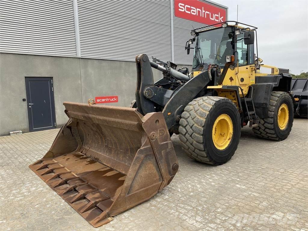 Komatsu WA320PZ-6 Kolesni nakladalci