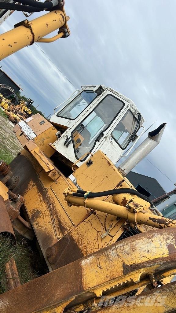 Liebherr PR 732 Podvozje in vzmetenje