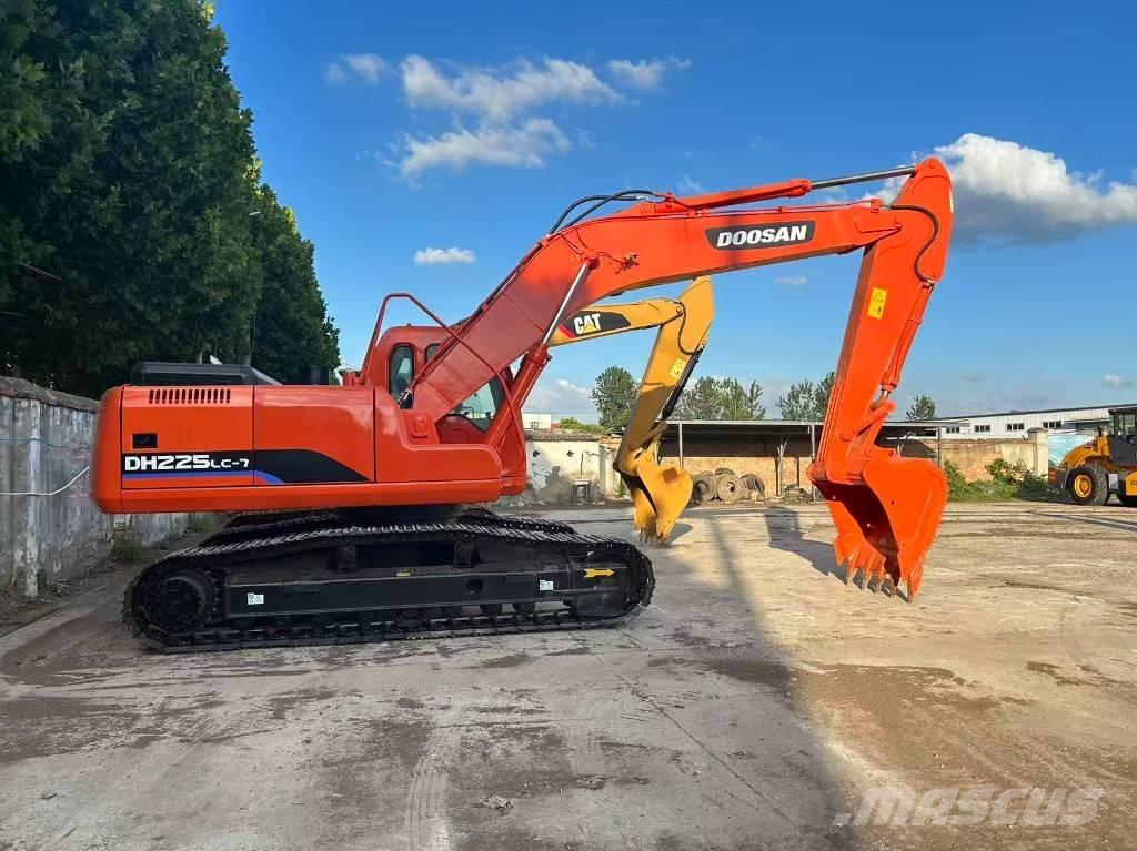 Doosan DH 225 LC-7 Bagri goseničarji