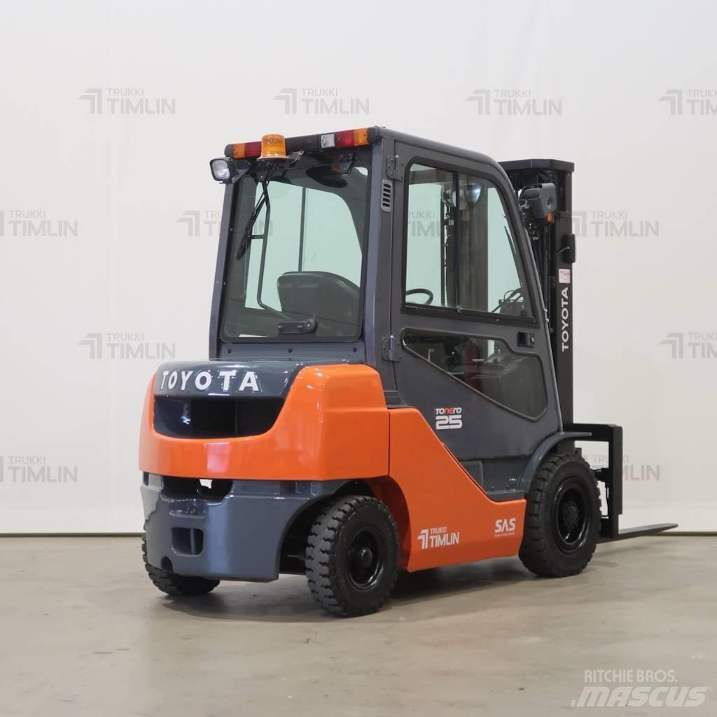 Toyota 52-8FDF25 Dizelski viličarji