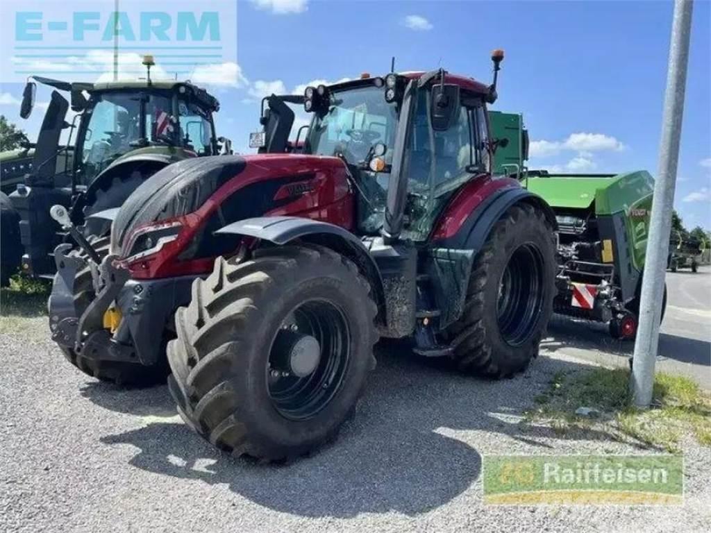 Valtra t 235 Traktorji